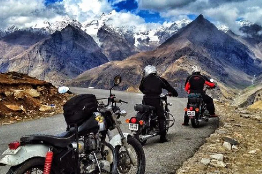 Leh Ladakh Bike Trip | FREE Excursion to Chang-la Pass